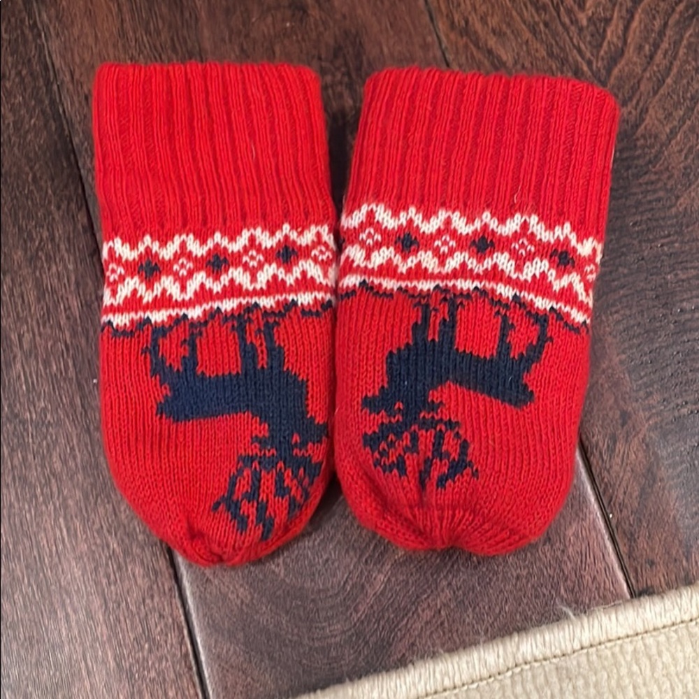 Red Baby Gap mittens